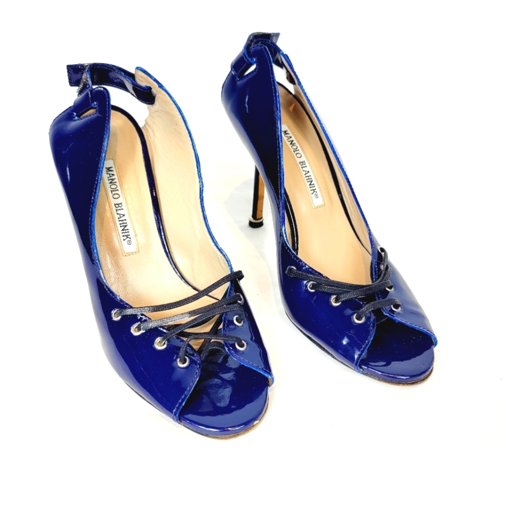 Manolo Blahnik sling back heels